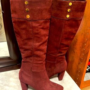 Jones New York Burgandy suede boots with gold details size 7